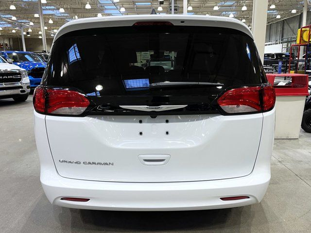 2023 Chrysler Grand Caravan SXT | REMOTE START | HEATED SEATS in Cars & Trucks in Regina - Image 4