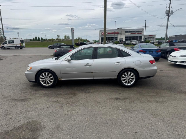 2006 Hyundai Azera AS IS, PREMIUM, WELL SERVICED, RUNS GREAT in Cars & Trucks in London - Image 2