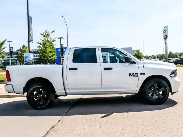 2023 RAM 1500 Classic Tradesman HEMI 5.7L V8 | Night Edition... dans Autos et camions dans London - Image 22