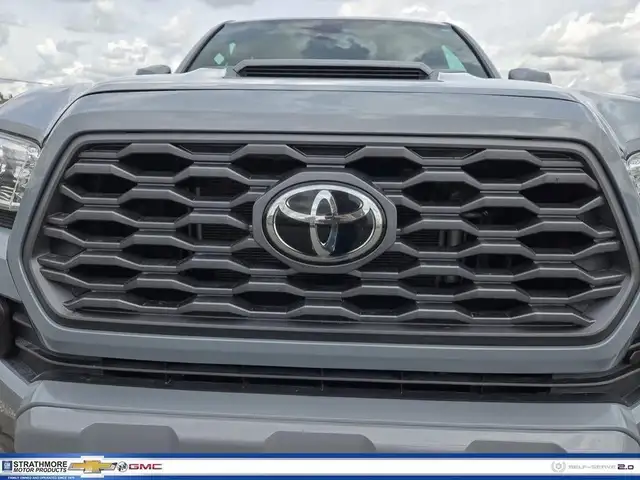 2021 Toyota Tacoma in Cars & Trucks in Calgary - Image 7