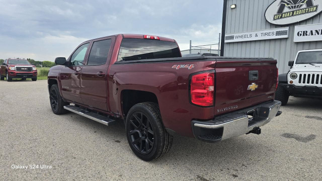 2017 Chevrolet Silverado 1500 LT in Cars & Trucks in London - Image 3