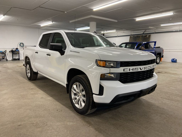 2021 Chevrolet Silverado 1500 Custom 6 passenger in Cars & Trucks in Calgary - Image 3