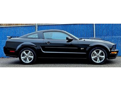 2008 Ford Mustang 2dr Cpe GT in Cars & Trucks in Kelowna - Image 2