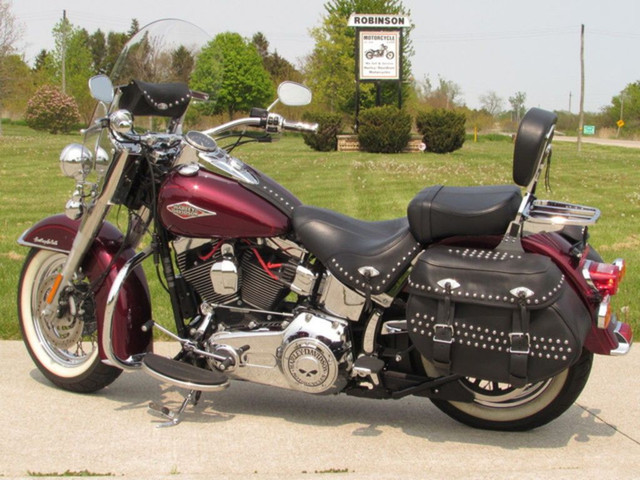 2014 Harley-Davidson Softail FLSTC Heritage Classic in Sport Touring in Leamington - Image 2