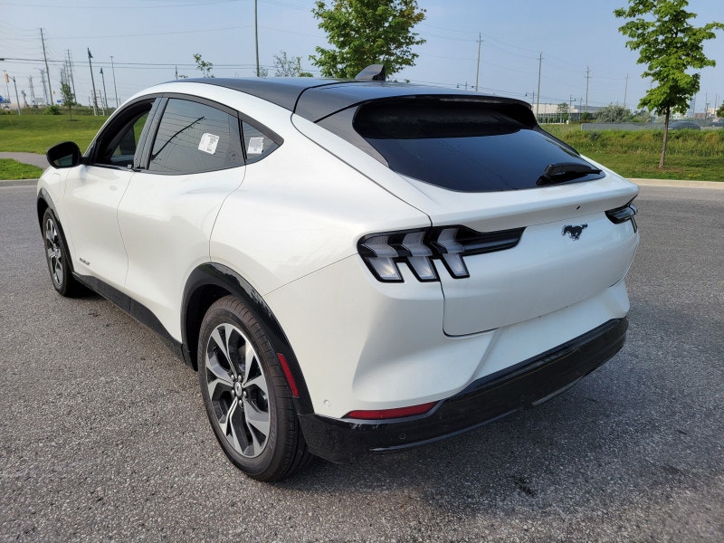 2022 Ford Mustang Mach-E Premium AWD - Park Assist