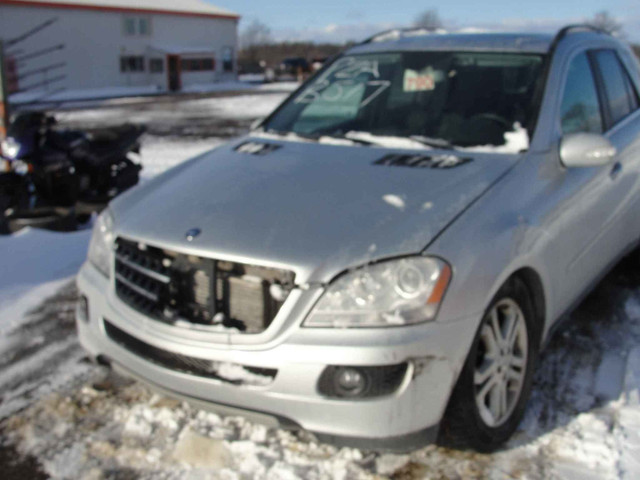 2007 Mercedes-Benz M-Class ML320 in Cars & Trucks in Barrie - Image 2