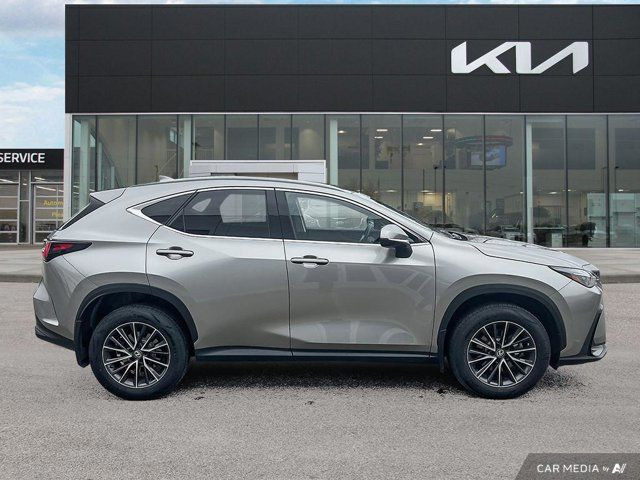 2022 Lexus NX NX 350h Premium | Sunroof | Hands Free Liftgate in Cars & Trucks in Guelph - Image 3