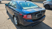 Engine: V6 Cylinder Engine 3.2L/195CI L/100Km City: 11.6 L/100Km Hwy: 7.5 (image 3)