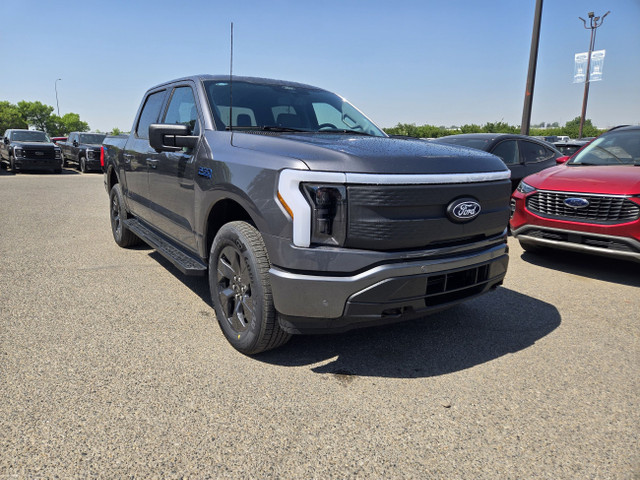 2025 Ford F-150 Lightning FLASH | TRAILER TOW PKG | BLUECRUISE | in Cars & Trucks in Calgary - Image 4