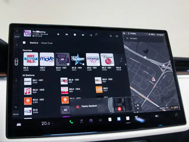 2022 Tesla Model S AWD | 21\" RIM | YOKE STEERING in Cars & Trucks in Mississauga / Peel Region - Image 30