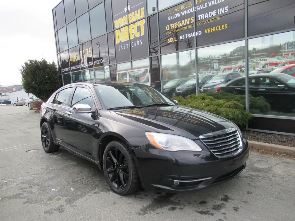 2013 Chrysler 200 Limited CLEAN CARFAX!!!