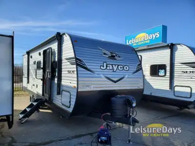 Jayco Jay Flight SLX travel trailer 261BHS highlights: Double-Size Bunks Jack-Knife Sofa Dual Entry...