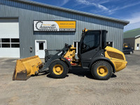 2018 John Deere 304L Loader Chargeur sur Roues