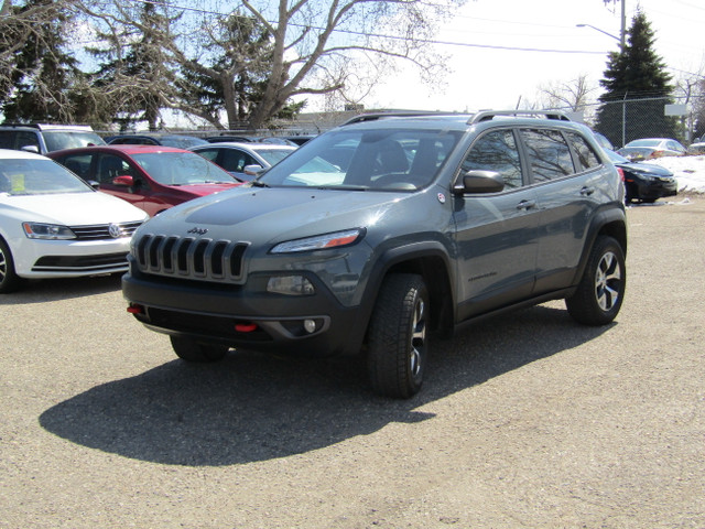 2015 Jeep Cherokee 4WD-TRAILHAWK-NAV-SUNROOF-FINANCING AVAILABLE in Cars & Trucks in Calgary - Image 2
