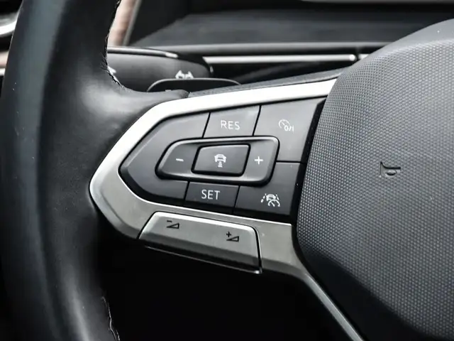 2024 Volkswagen Atlas 2.0 TSI Execline One Owner, No Accident... in Cars & Trucks in Oakville / Halton Region - Image 32