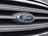 2014 Ford Taurus SEL - Accident Free! Silver on Black Leather Interior - Loaded With Backup Camera,... (image 7)