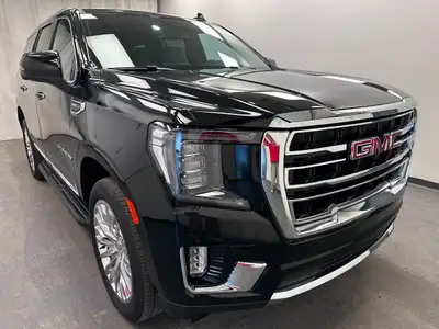 The 2024 GMC Yukon SLT with the 5.3L V8 engine and SLT Luxury Package offers a perfect blend of powe...