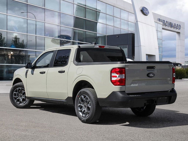 2025 Ford Maverick XLT 301A | 2.5L | Power Drivers Seat | BLK Ap in Cars & Trucks in Winnipeg - Image 4