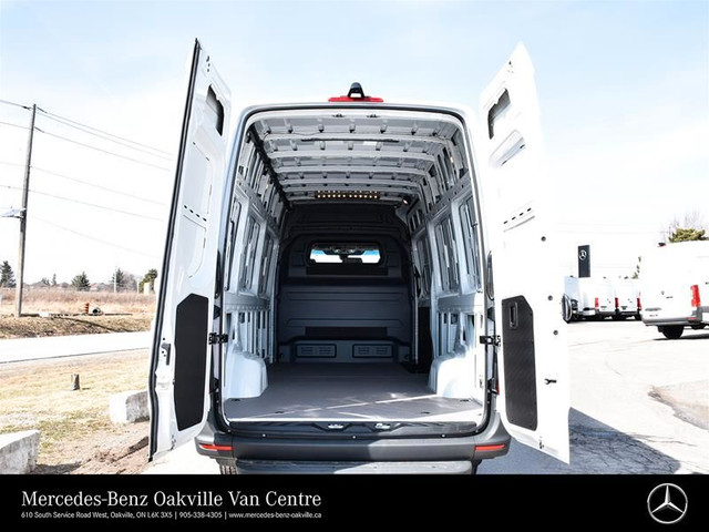 2024 Mercedes-Benz ESprinter Cargo Van in Cars & Trucks in Oakville / Halton Region - Image 4