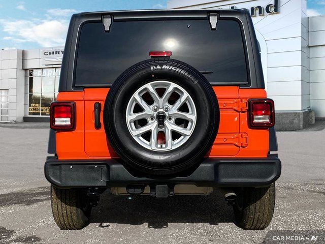 2023 Jeep Wrangler Sport S 4 Door 4x4 Auto Nav Capable in Cars & Trucks in St. Albert - Image 4