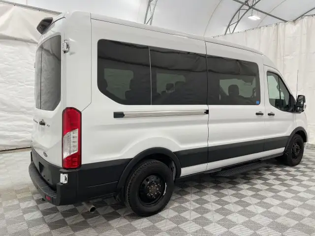 2021 Ford Transit Passenger Wagon in Cars & Trucks in Calgary - Image 5