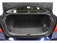 +Sièges en cuir / Leather interior +Sièges chauffants / Heated seats +Régulateur de vitesse / Cruise... (image 7)
