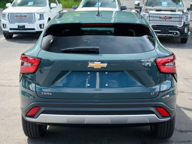 2025 Chevrolet Trax in Cars & Trucks in Kamloops - Image 3