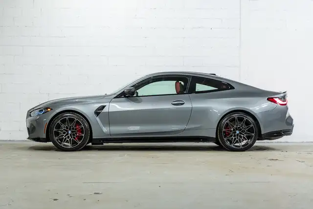 2024 BMW M4 Competition M xDrive Coupe | Premium | Freins M in Cars & Trucks in City of Montréal - Image 5