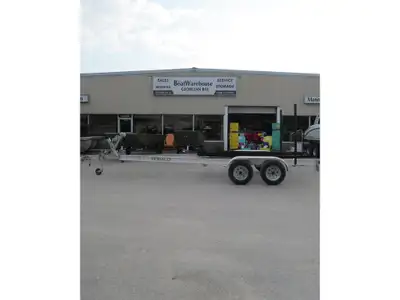*** IN STOCK NOW *** Brand New 2024 Tandem Axle Robalo R207 Trailer !! Carrying Capacity 6620LBS GVW...