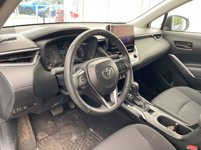 2024 Toyota COROLLA CROSS LE AWD *SIÈGES / VOLANT CHAUF* ALERTES in Cars & Trucks in Laurentides - Image 3