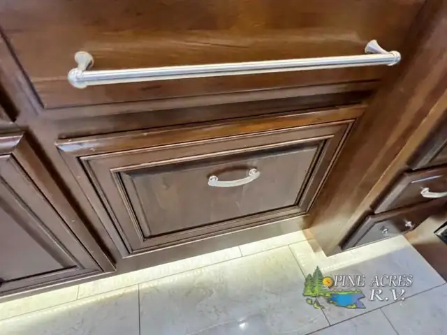 2016 Entegra Coach Anthem 42RBQ 42 Miles All New Tires ! in RVs & Motorhomes in Moncton - Image 31