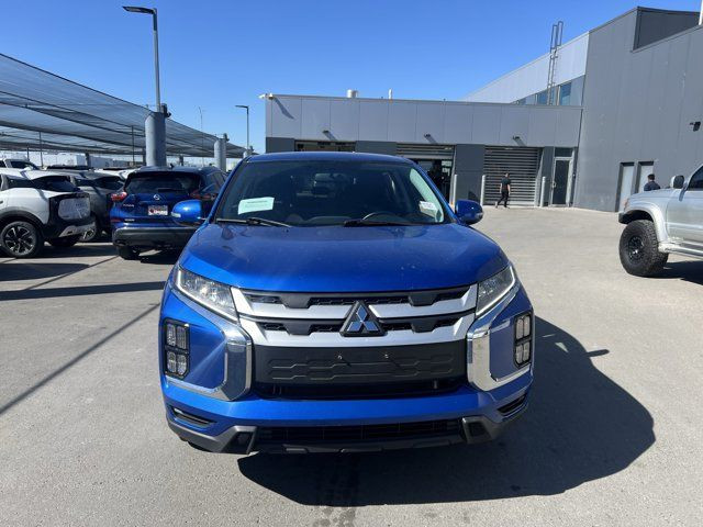 2021 Mitsubishi RVR SE | AWD | CLOTH | BACK UP CAMERA in Cars & Trucks in Calgary - Image 2