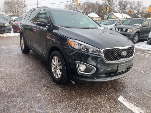 2016 Kia Sorento LX in Cars & Trucks in Kitchener / Waterloo - Image 2