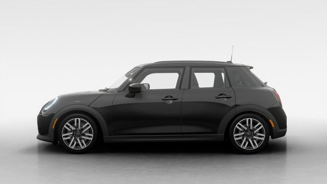 2026 MINI 5 Door Cooper C | Fun citadine | Gamme Premier dans Autos et camions  à Ville de Montréal - Image 4