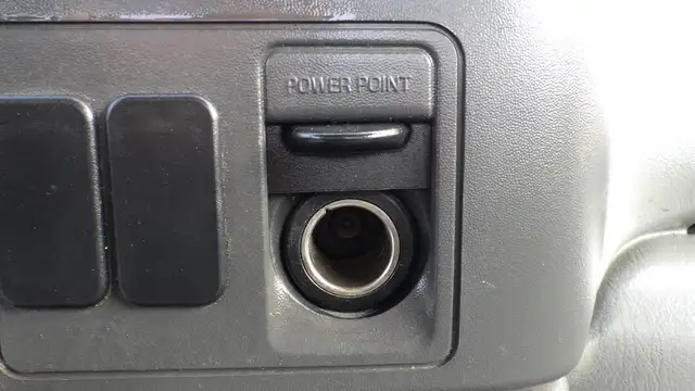 2008 ford F-750 18 Foot Flat Deck Regular Cab 2WD Diesel Dually  in Heavy Trucks in Richmond - Image 36