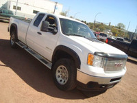 NORTH POINT MOTORS...CALL TEXT 780-224-7791 CHECK OUT THIS 12 GMC 3500HD 4X4 6.6L DURAMAX DIESEL LON... (image 3)