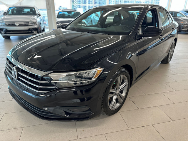 2020 Volkswagen Jetta Highline cuir - toit -mags in Cars & Trucks in Laval / North Shore