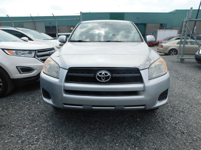 Toyota RAV4 Base I4 2WD 2010 in Cars & Trucks in City of Montréal - Image 2
