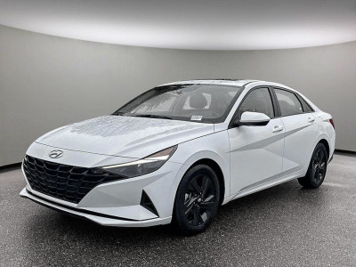 2022 Hyundai Elantra Preferred + SUNROOF/REAR VIEW CAMERA/APPLE 