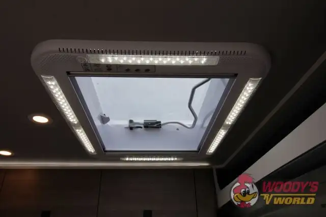 2025 WESTFALIA WAVE SKYLIGHT in RVs & Motorhomes in Abbotsford - Image 11
