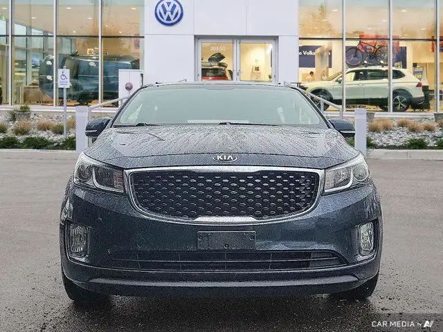 2017 Kia Sedona SX+ | **As-Traded** | 3rd Row | Blind Spot in Cars & Trucks in Abbotsford - Image 9