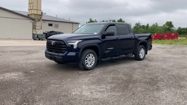 2022 Toyota Tundra SR5 in Cars & Trucks in Hamilton - Image 4