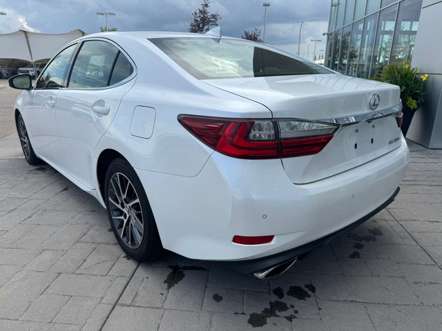 2016 Lexus ES 350 TOURING / ZERO ACCIDENTS / DEALER SERVICED in Cars & Trucks in Calgary - Image 2