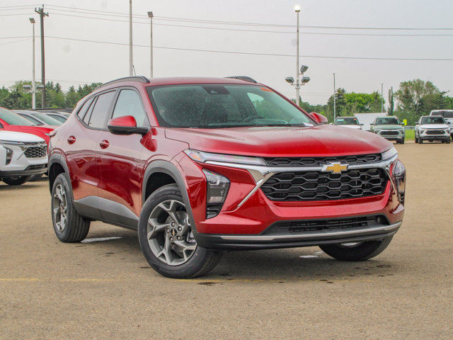 2025 Chevrolet Trax LT in Cars & Trucks in Edmonton - Image 2