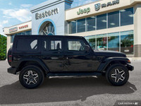 This Jeep Wrangler has a strong Regular Unleaded V-6 3.6 L/220 engine powering this Automatic transm... (image 5)