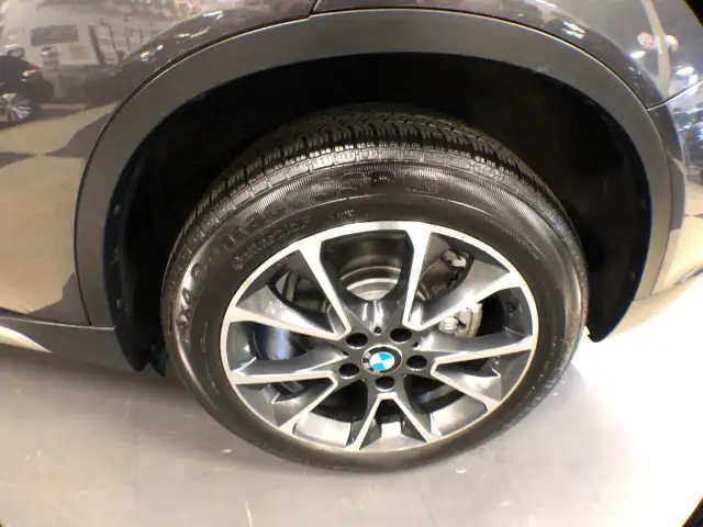 2017 BMW X5 xDrive35i LEATHER PANO/ROOF NAVI B/SPOT HUD CAMERA in Cars & Trucks in City of Toronto - Image 34
