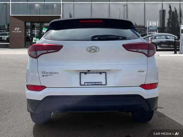 2018 Hyundai Tucson Premium | AWD | Heated Rear Seating in Cars & Trucks in Grande Prairie - Image 6