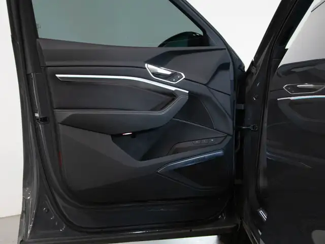 2024 Audi Q8 e-tron BANG OLUFSEN | 21 WHEELS | PANO in Cars & Trucks in Mississauga / Peel Region - Image 30