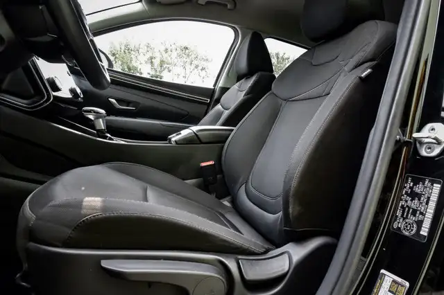 2022 Hyundai Tucson Essential • HEATED SEATS • CP/AA • REAR CAM in Cars & Trucks in Cornwall - Image 27