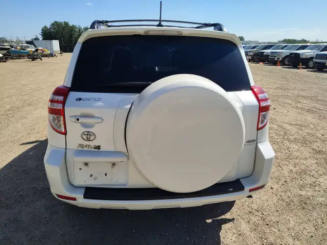 2012 Toyota RAV4 in Cars & Trucks in St. Albert - Image 17